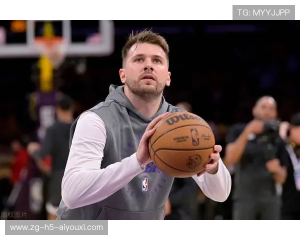 东契奇持续大场面稳定性：领袖风范铸就传奇新篇章